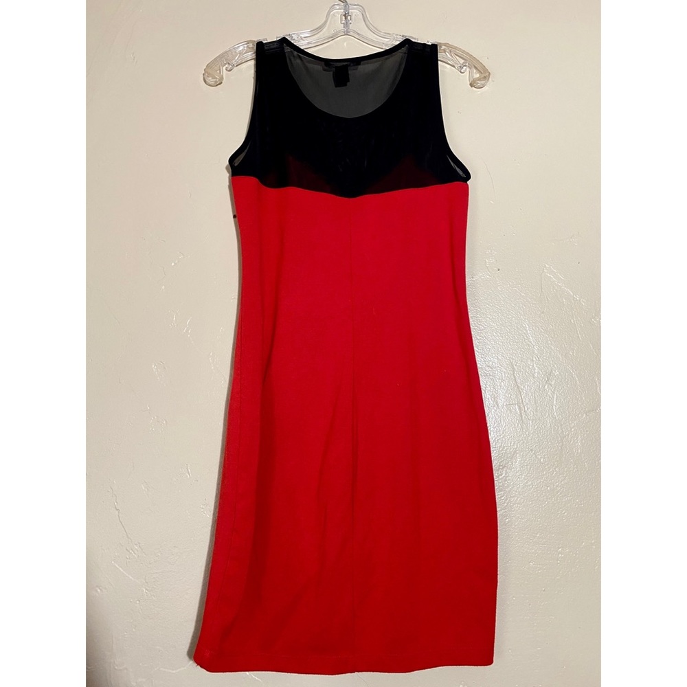 Red Dress - Picture 3 of 3